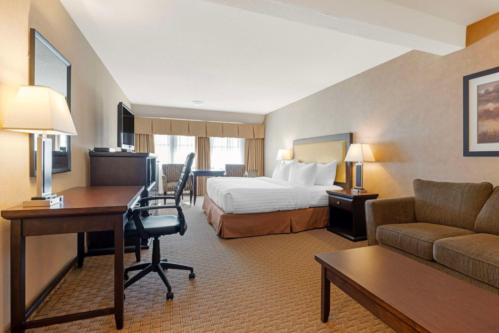 Best Western Plus Emerald Isle Hotel Sidney Exterior photo