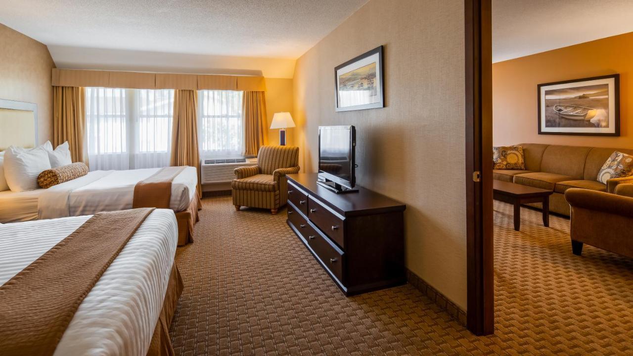 Best Western Plus Emerald Isle Hotel Sidney Exterior photo