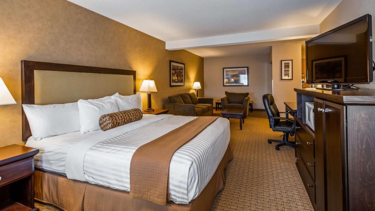 Best Western Plus Emerald Isle Hotel Sidney Exterior photo