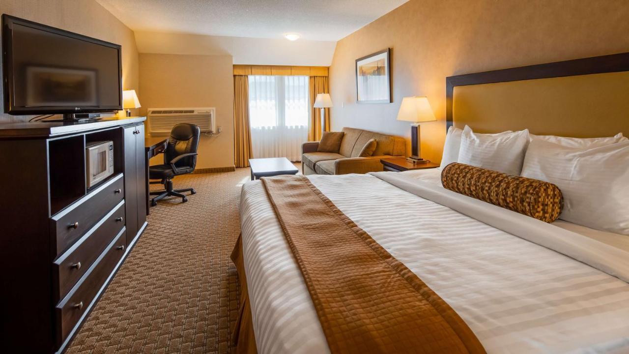 Best Western Plus Emerald Isle Hotel Sidney Exterior photo