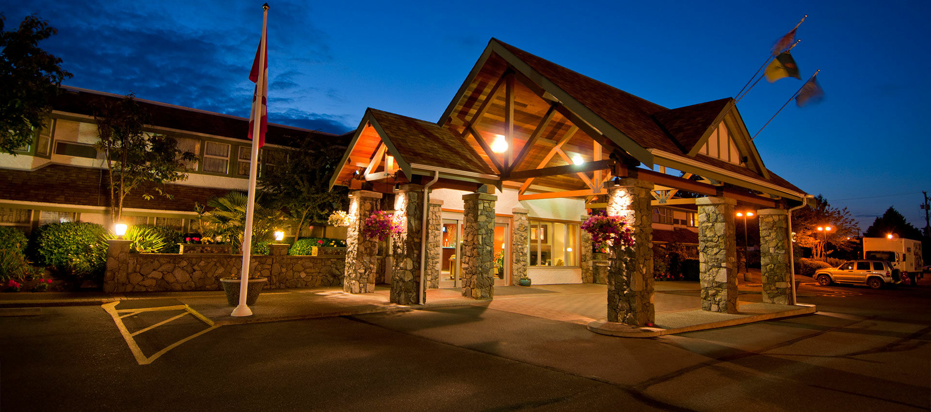 Best Western Plus Emerald Isle Hotel Sidney Exterior photo